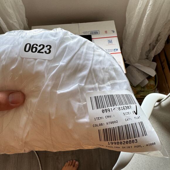 J.Crew Smocked-Waist Pleated Skirt SZ S White Pull On Knee Length A-Line Stretch - Picture 8 of 8